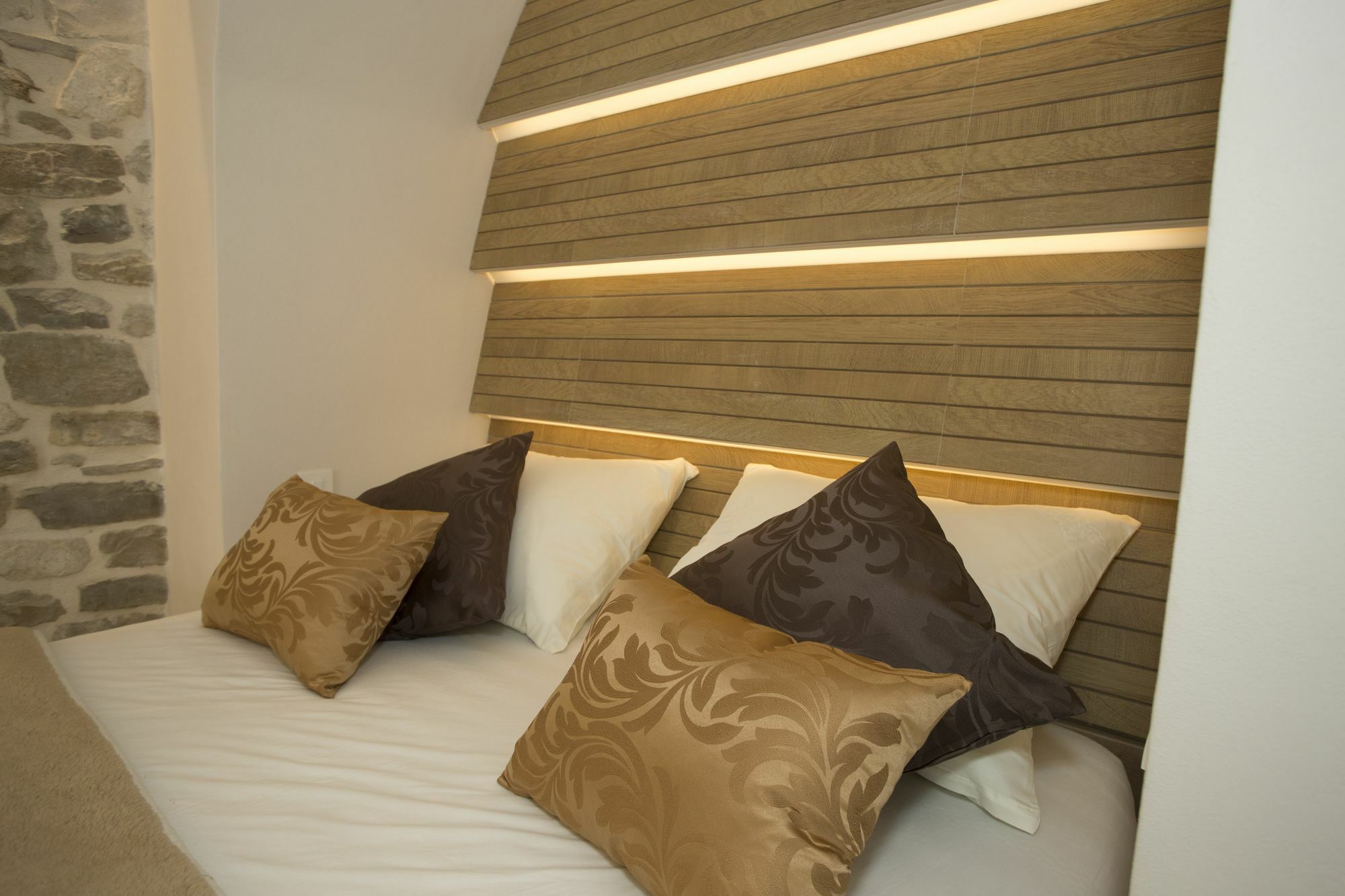 Apartment Situs Split