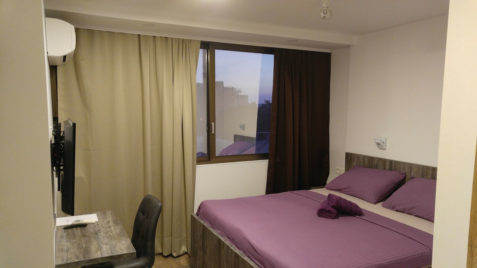 Apinelo Tower