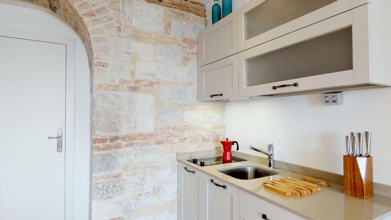 Riva Apartments 4*