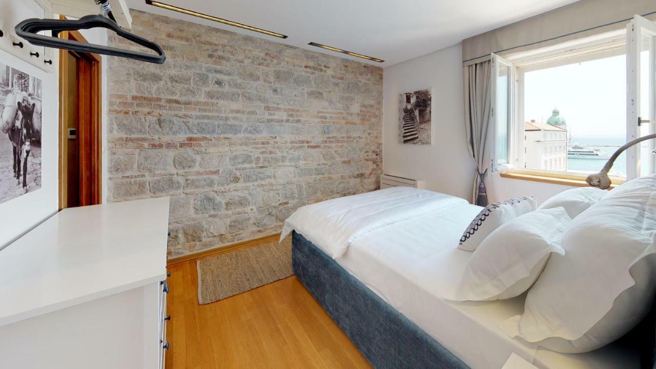 Riva Apartments Guest house Split