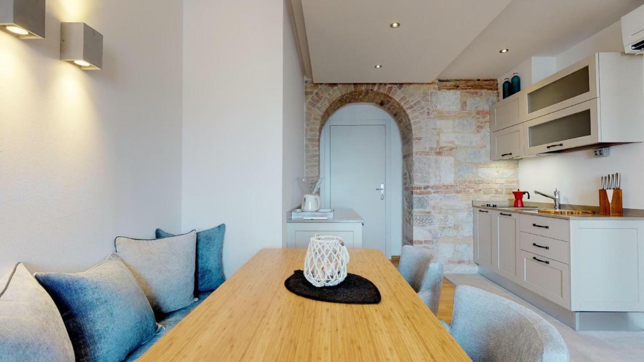 Riva Apartments Guest house