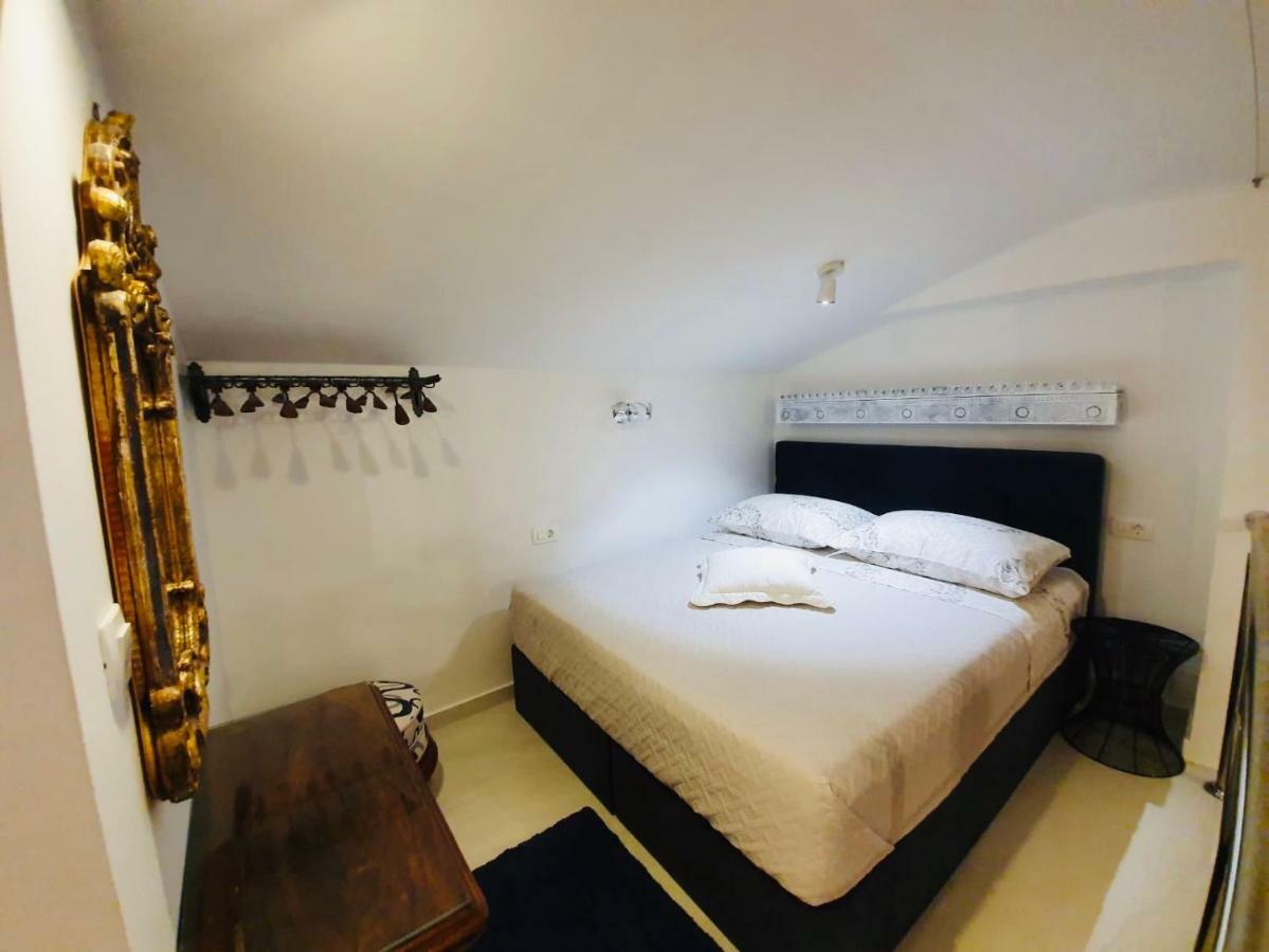 Charming Studio Mari In Centre Apartment *
