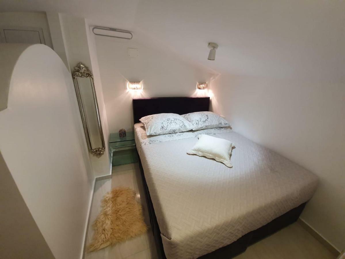 Charming Studio Mari In Centre Apartment *