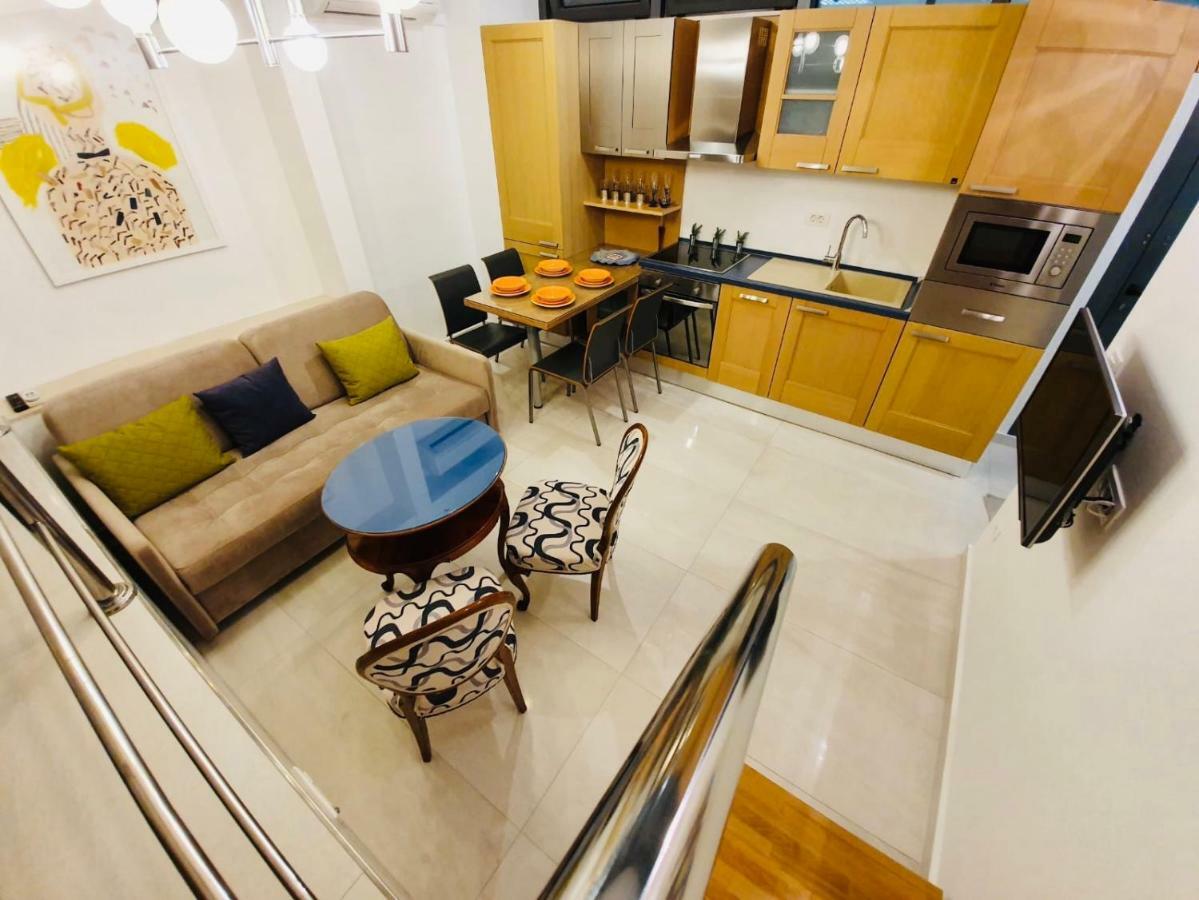 Charming Studio Mari In Centre Split