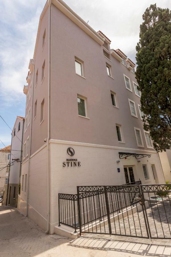 Stine 4* Split