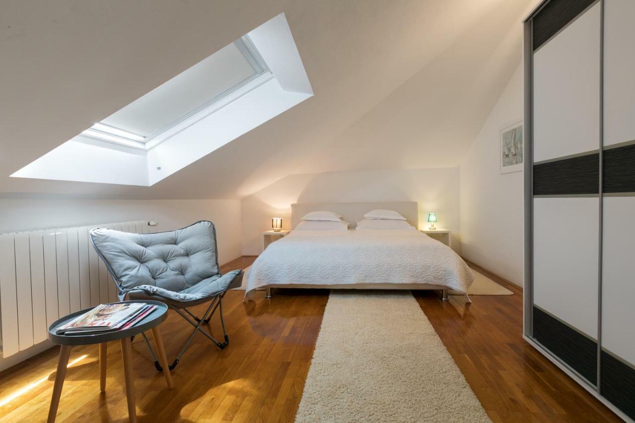 Bed & Breakfast Luxury Apartments Klara 5*