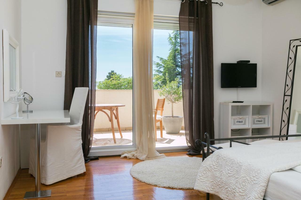 Bed & Breakfast Luxury Apartments Klara 5*