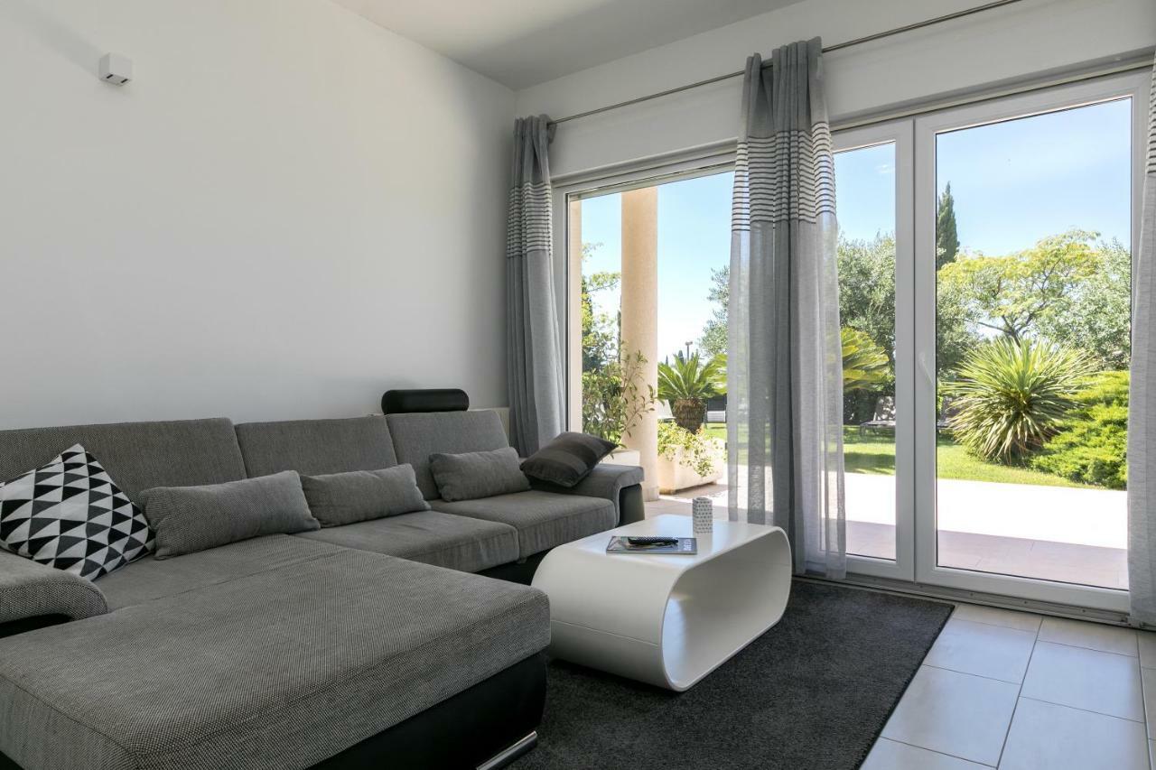 Bed & Breakfast Luxury Apartments Klara 5*
