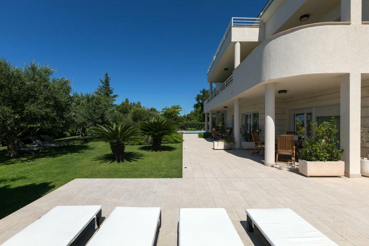 Luxury Apartments Klara Bed & Breakfast