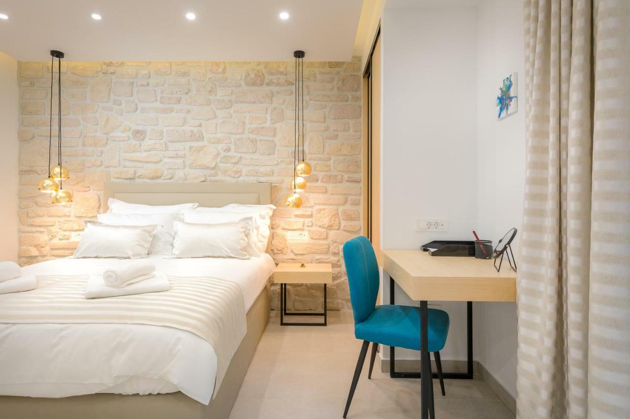 Lyra Apartment Split