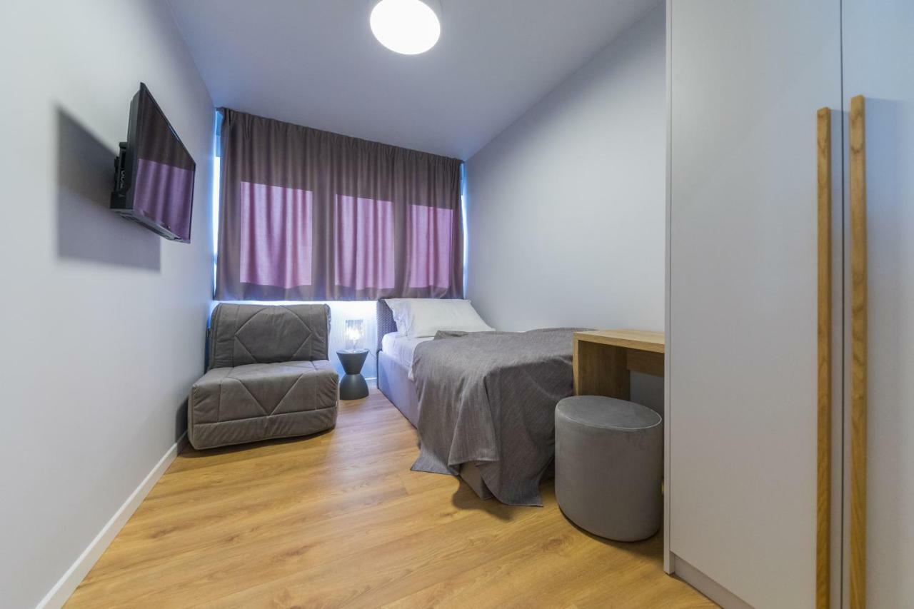 Glow Luxury With Terrace And Jacuzzi Apartment Split