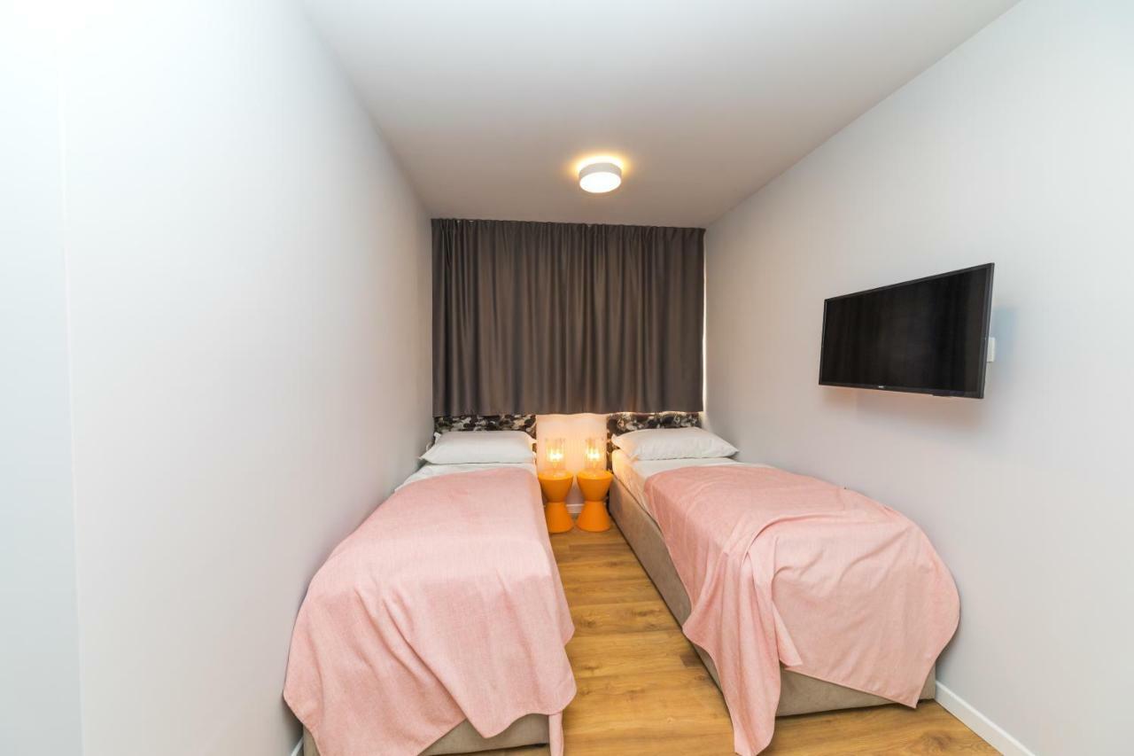 Glow Luxury With Terrace And Jacuzzi Apartment Split