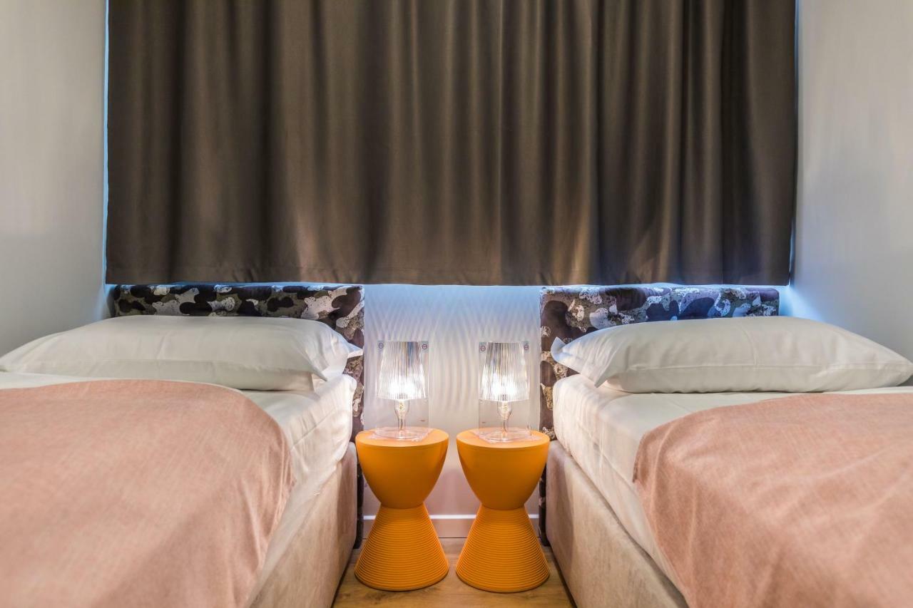 Glow Luxury With Terrace And Jacuzzi Split