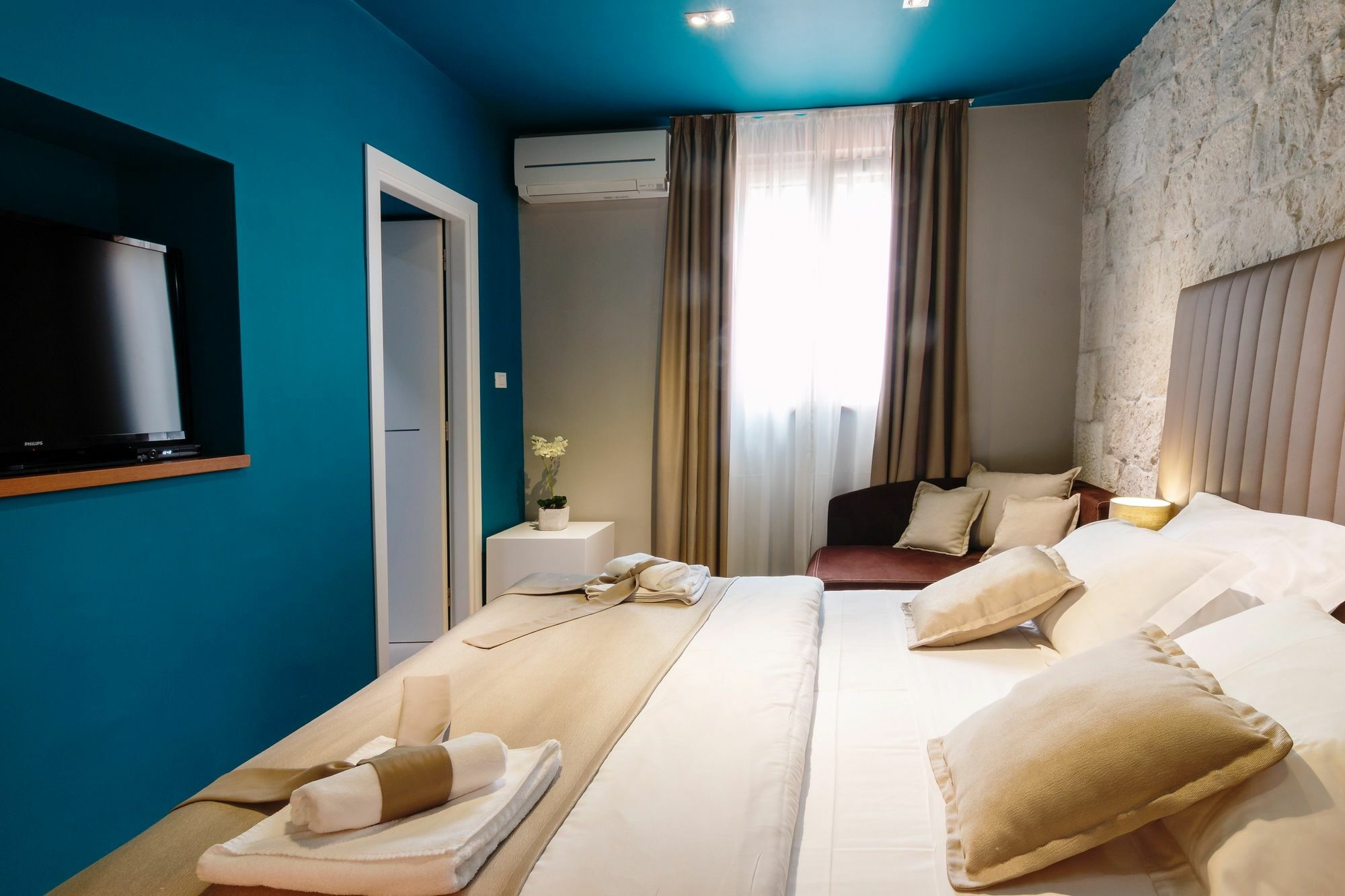 Riva Luxury Guest house Split