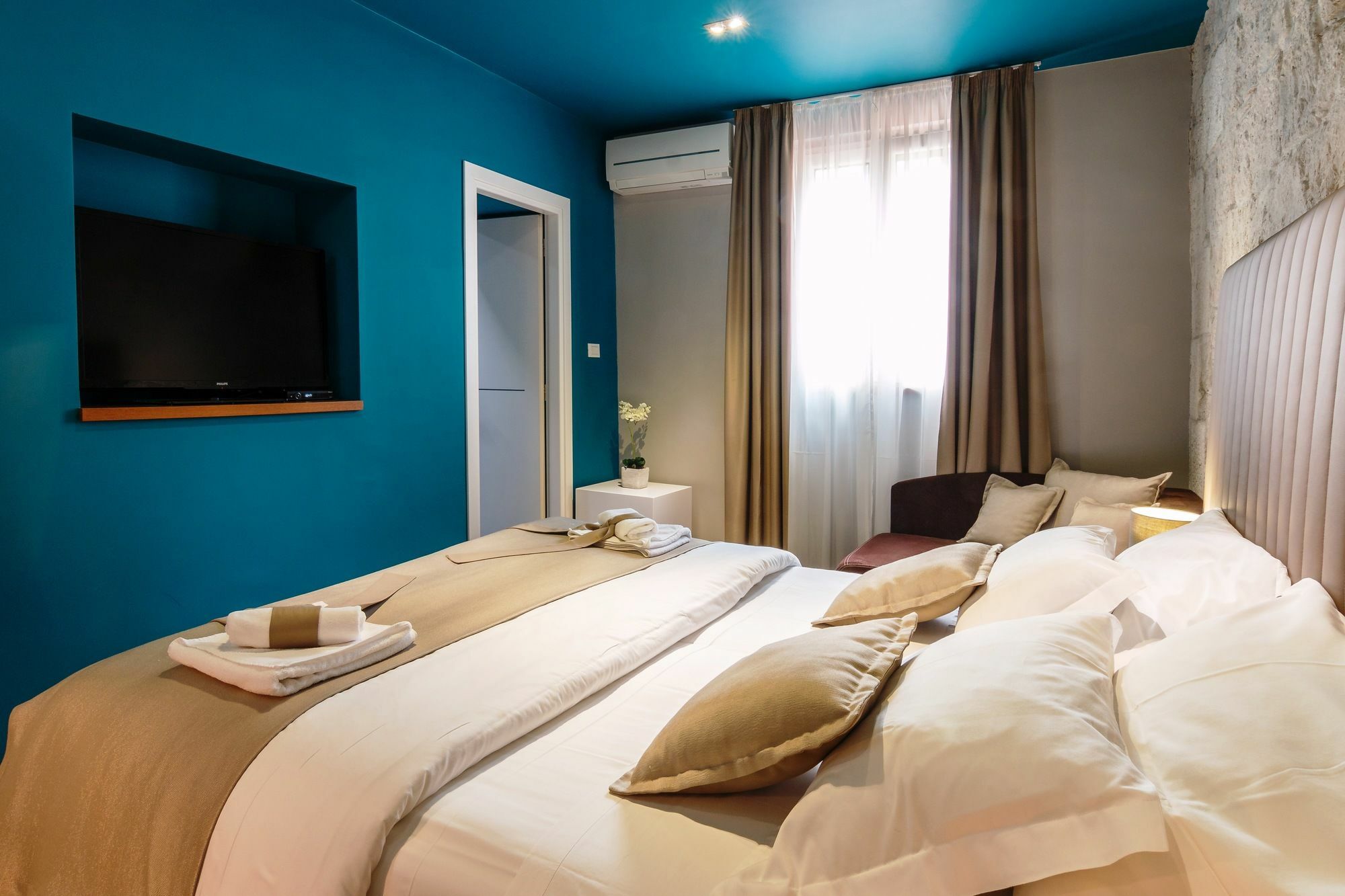Riva Luxury Guest house Split