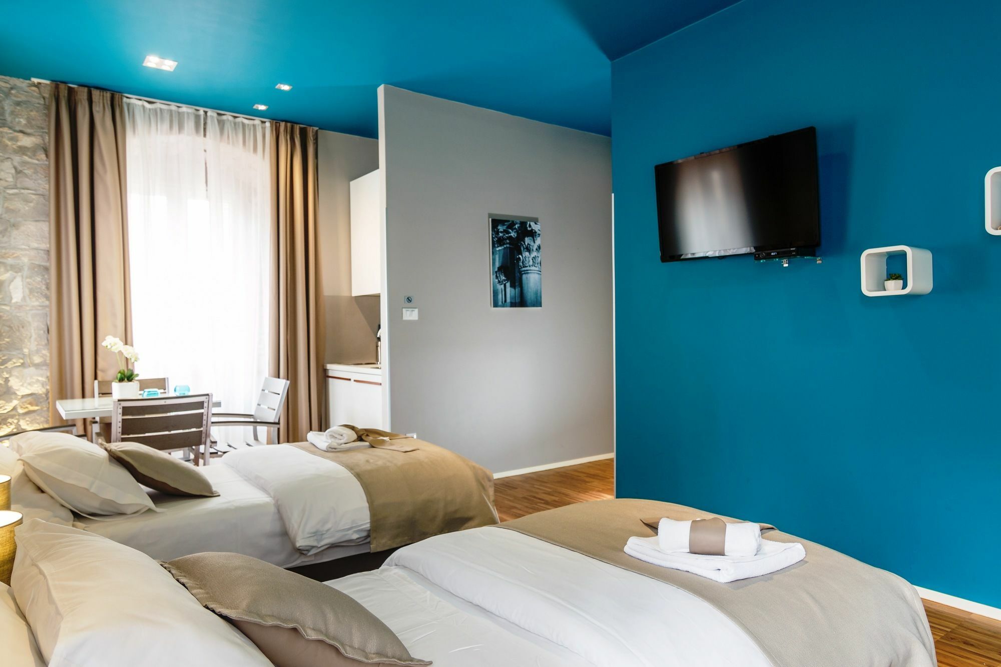 Riva Luxury 4*