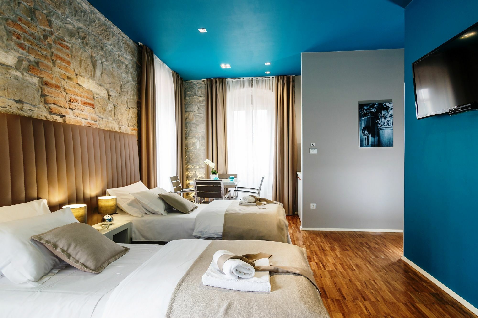 Riva Luxury 4*