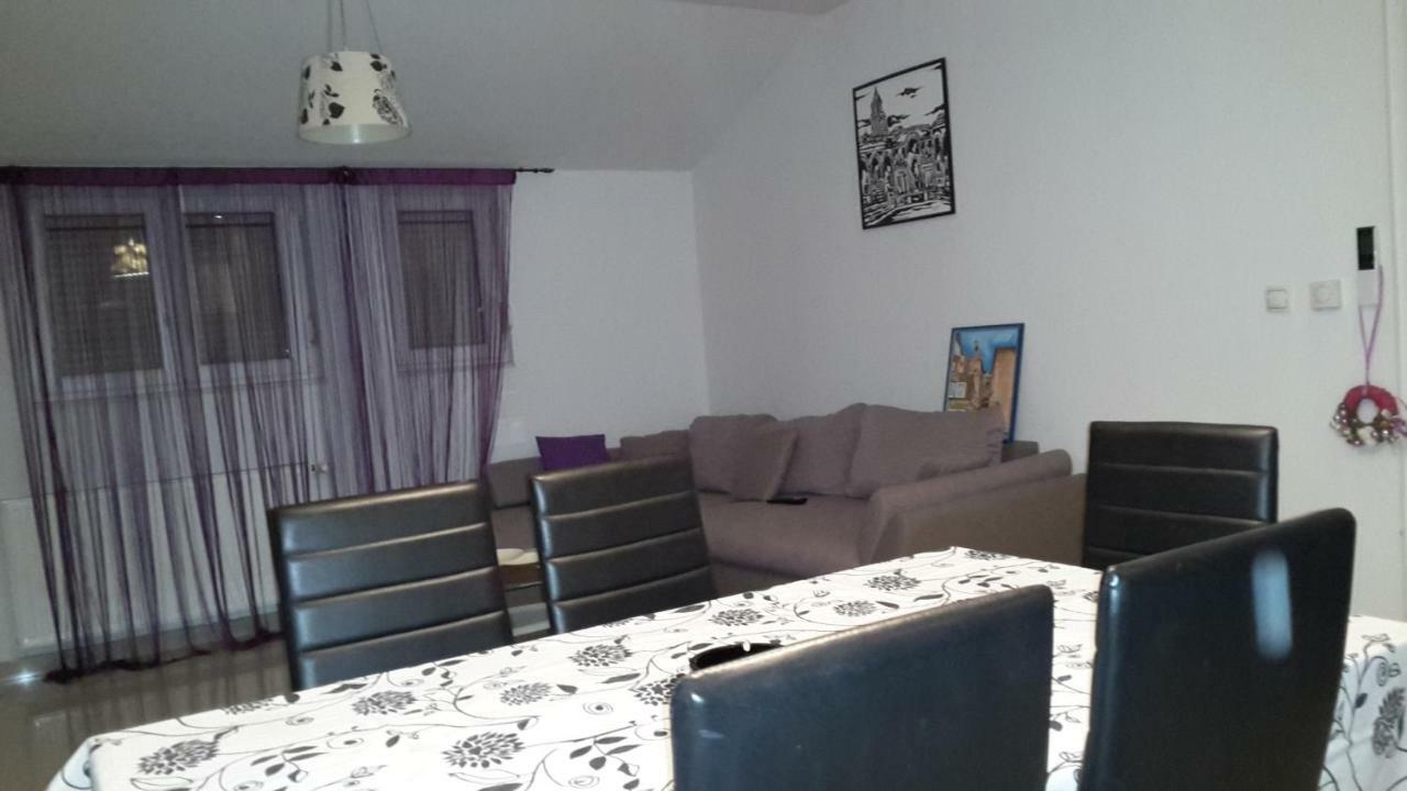 Andelina Apartment *