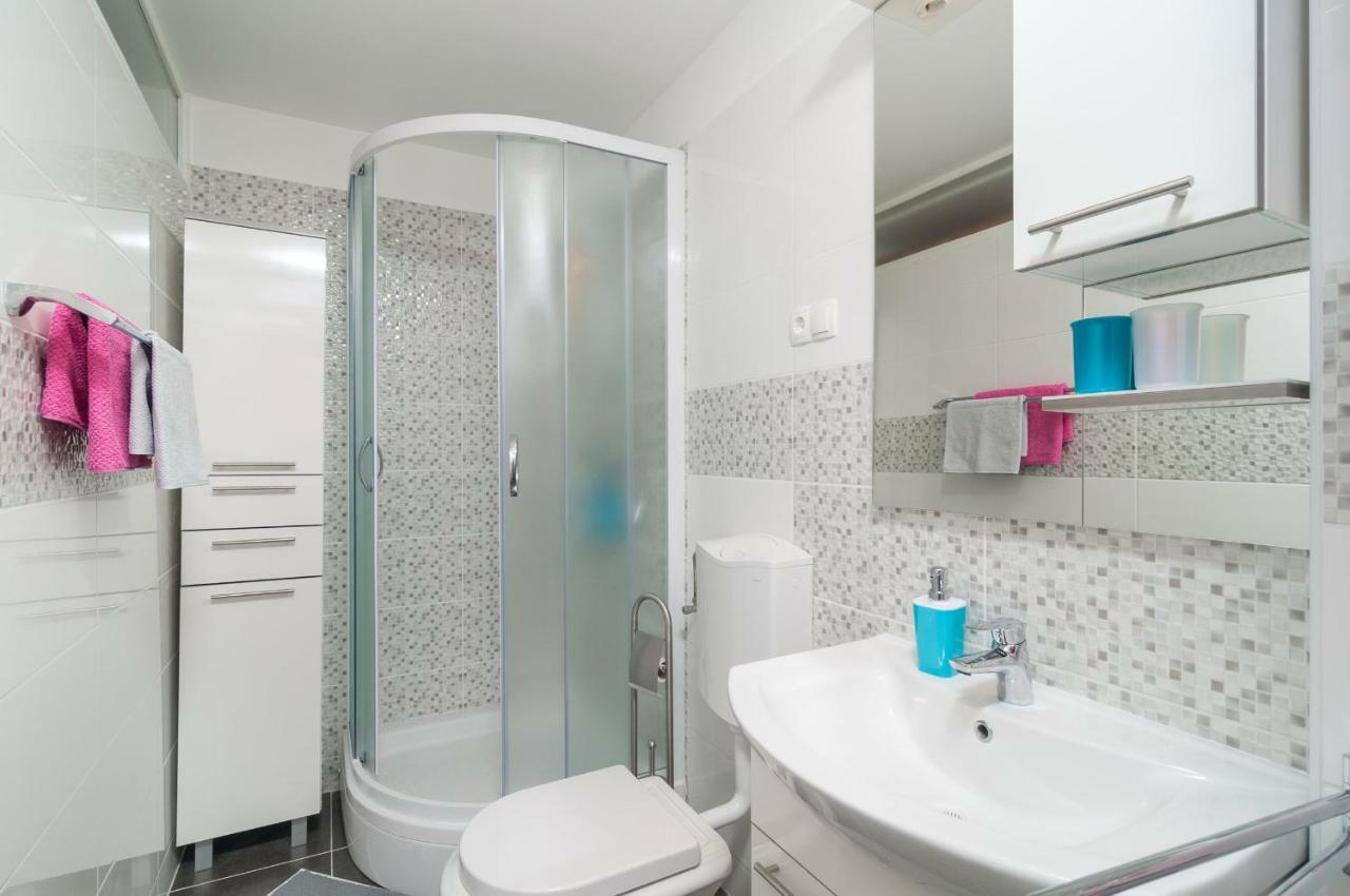 Minago Apartment *