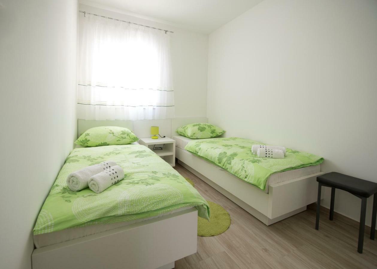 Bonus And Private Parking Appartement