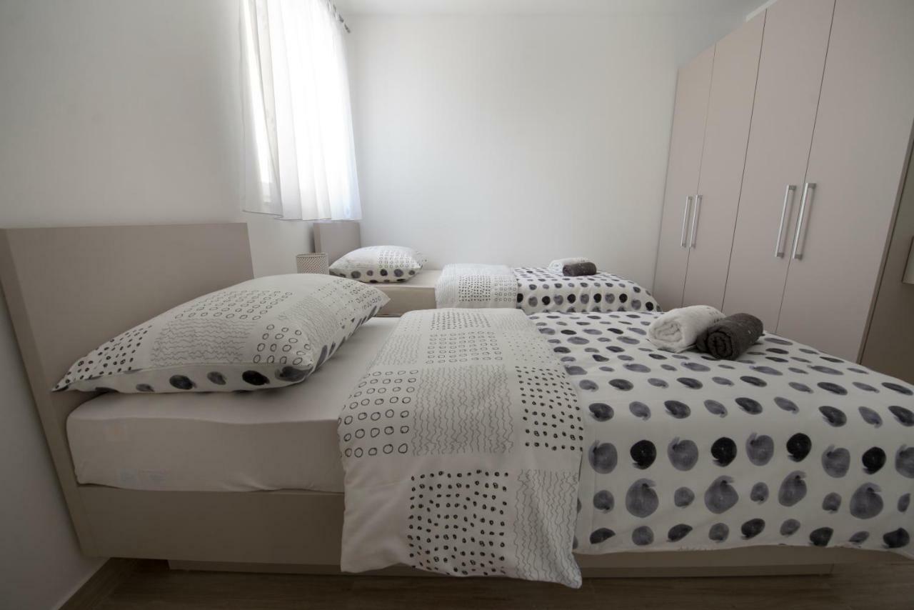 Bonus And Private Parking Appartement Split