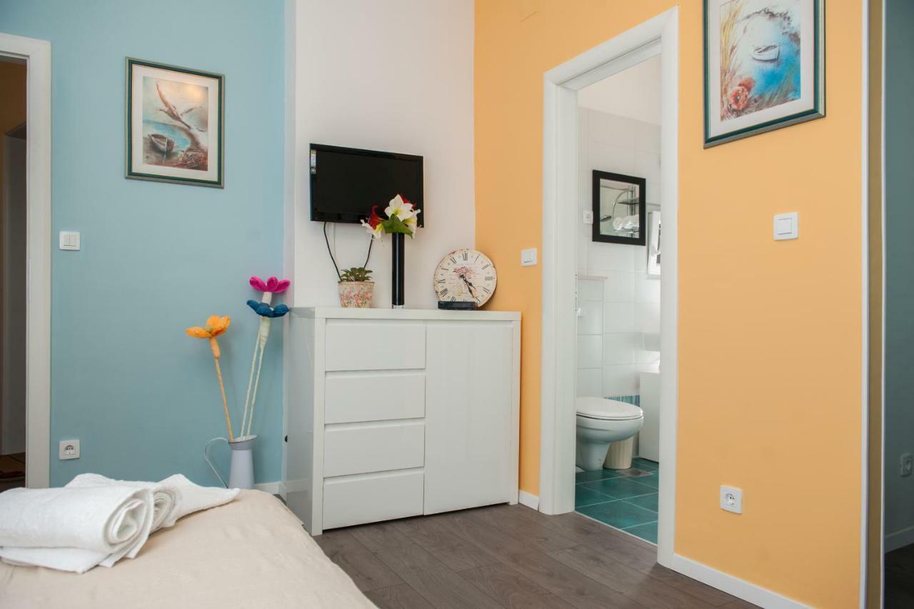 Simone Apartment