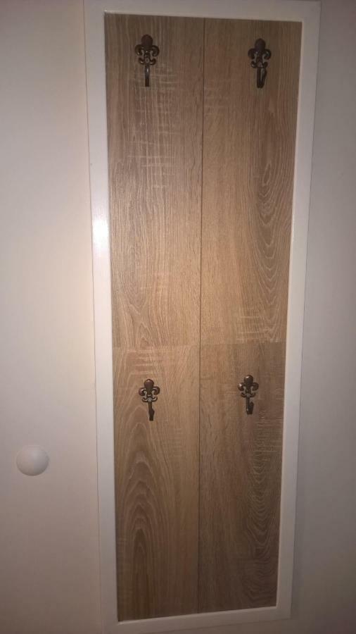 Entrance Apartment *