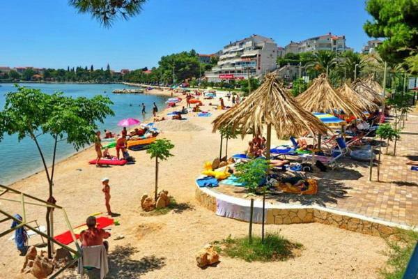 Ruzica -stobrec, Near Split