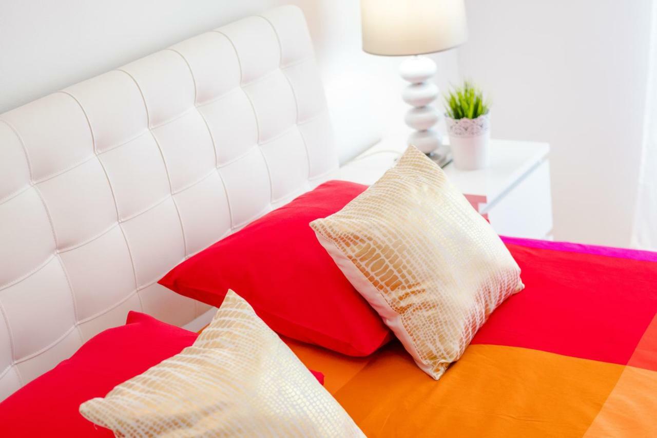 With View, Magis Red Apartment