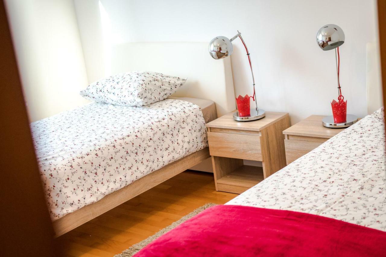 Apartment With View, Magis Red *