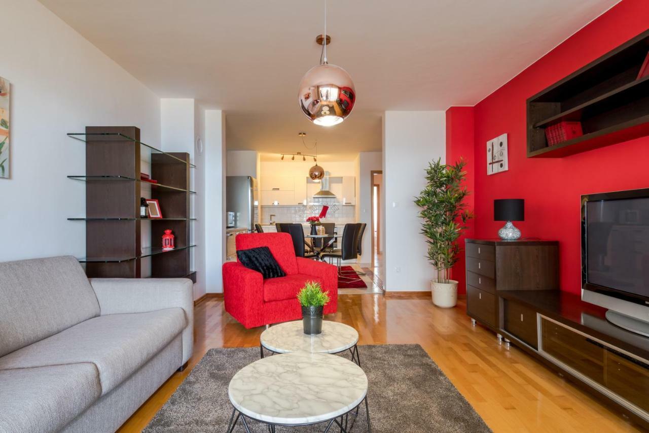 Apartment With View, Magis Red *