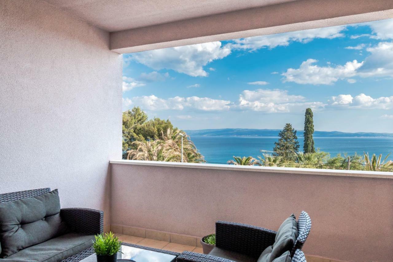 With View, Magis Red Apartment Split