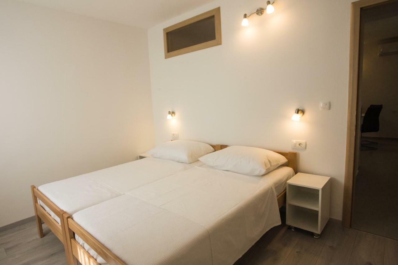 Apartman Lovor