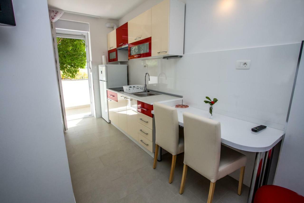 Lovor Apartman
