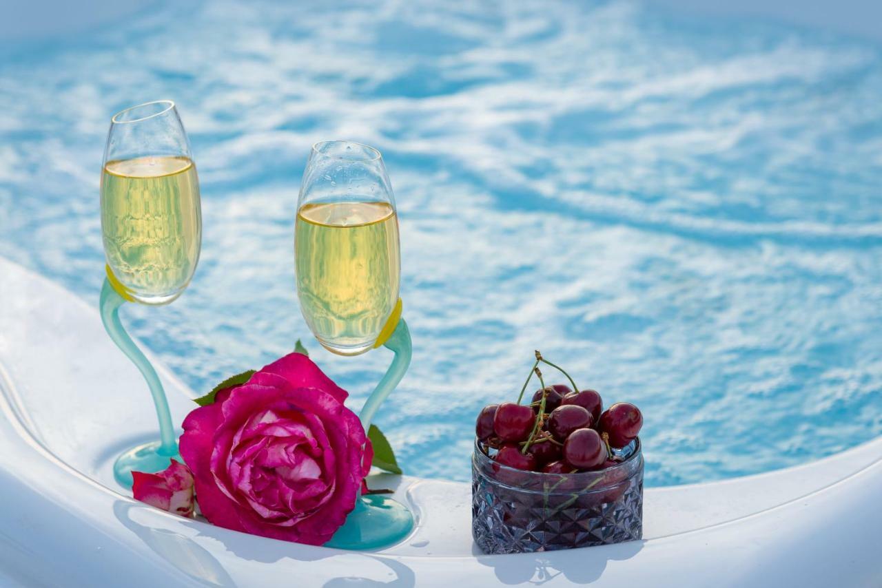 Comfort Luxe Adriatic View & Jacuzzi Znjan Beach Apartment