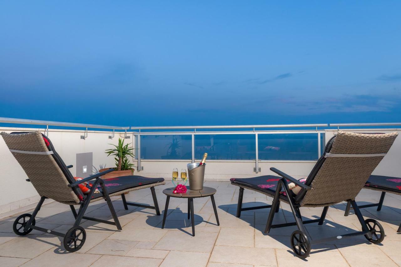 Apartment Comfort Luxe Adriatic View & Jacuzzi Znjan Beach *