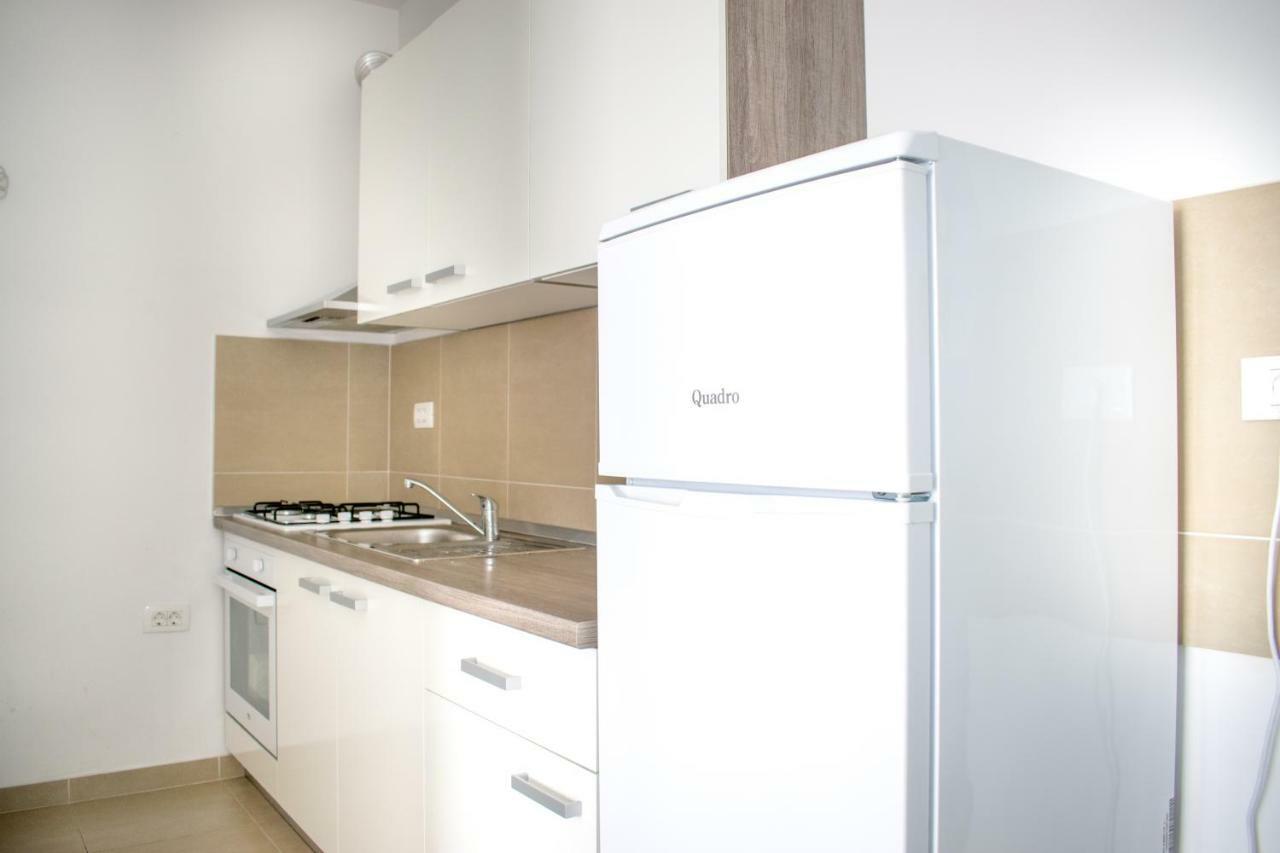 Mario Apartment Split
