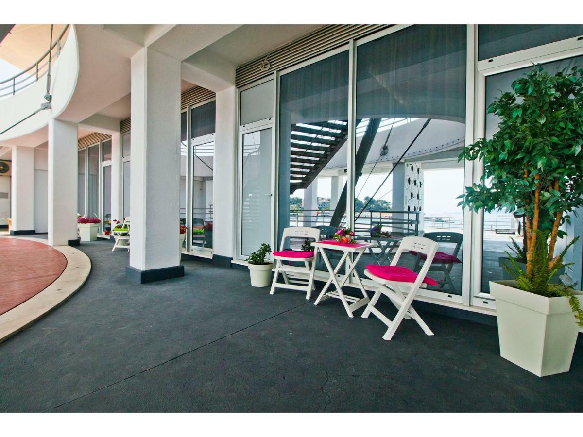 Apartman Idro Directly At The