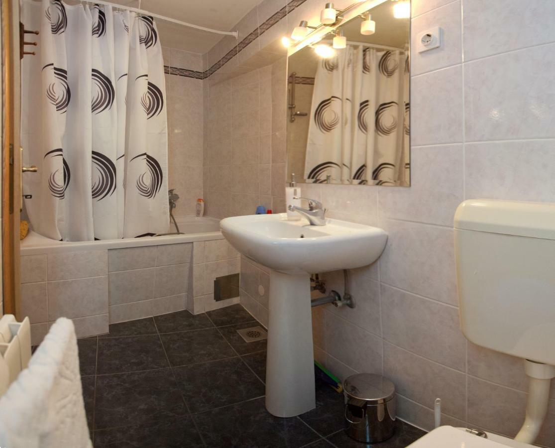 Apartment Nevica Split