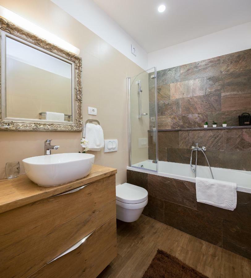 Luxury Luce * Split
