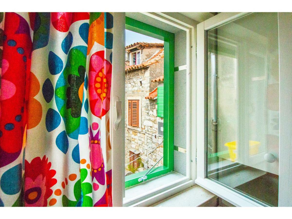 Apartment Tiramola Split