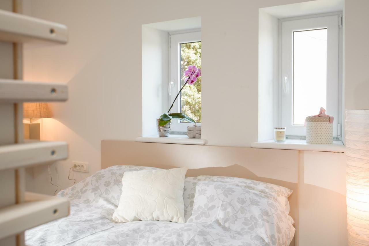 Mia Apartman *