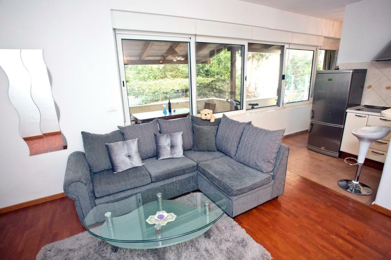 Tera Near Bacvice Beach And City Centre Apartment Split