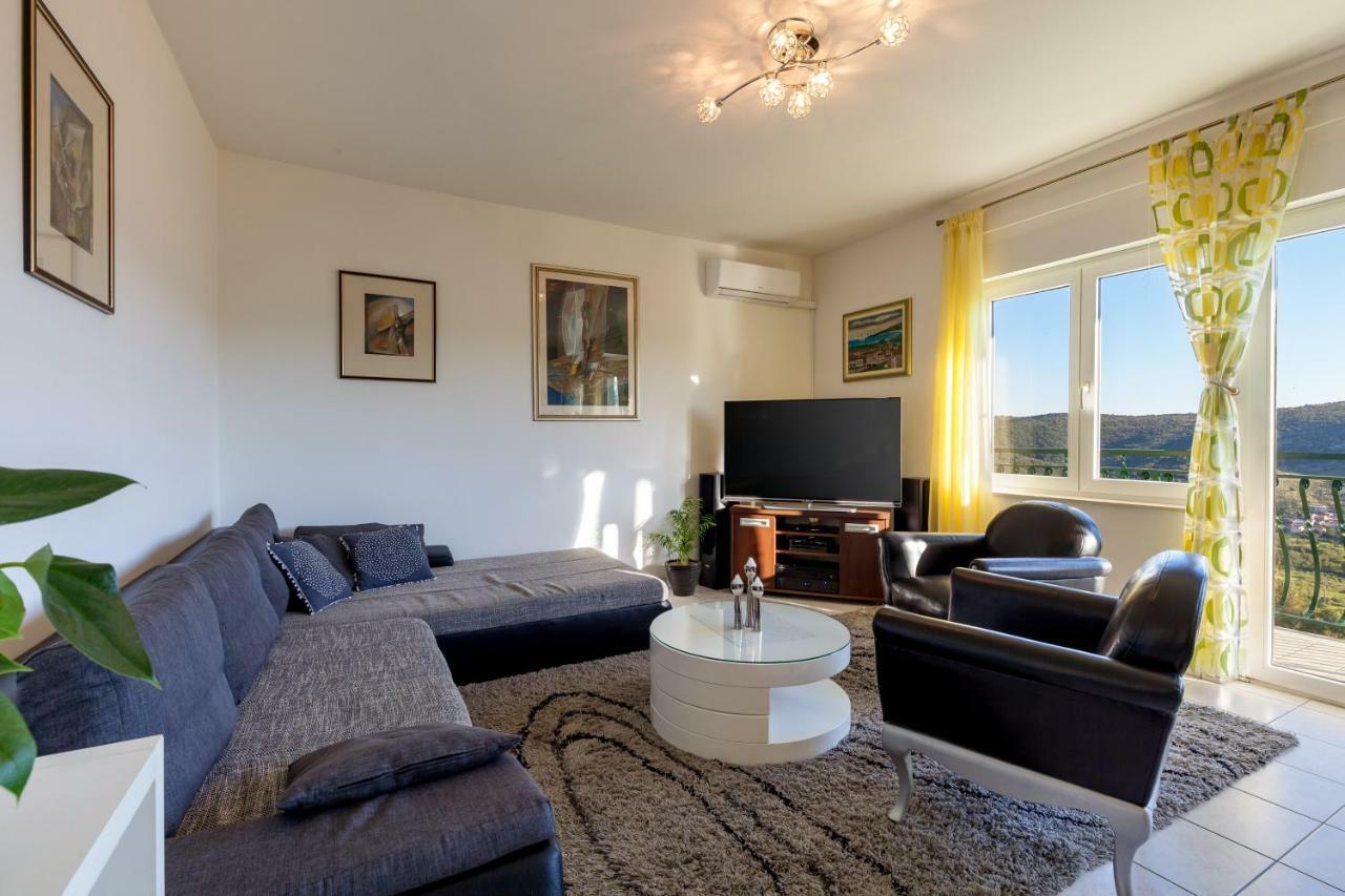 Stela Gornje Sitno Apartamento *