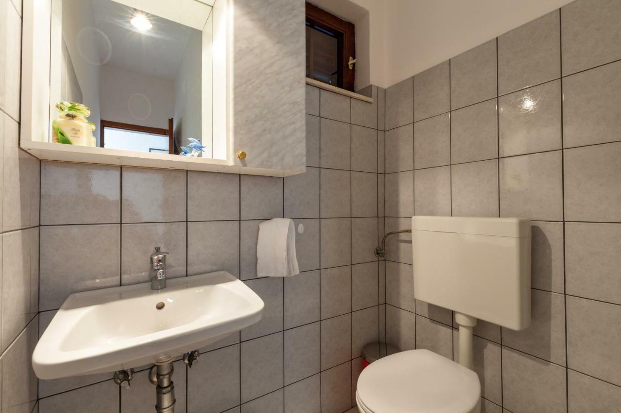 Stela Gornje Sitno Apartamento *