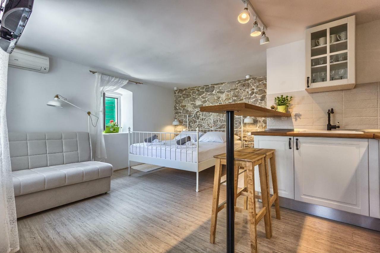 Lovely New Studio In The City Center 4****