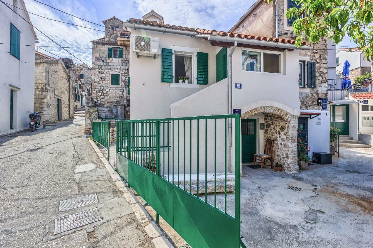 Apartment Lovely New Studio In The City Center 4**** *