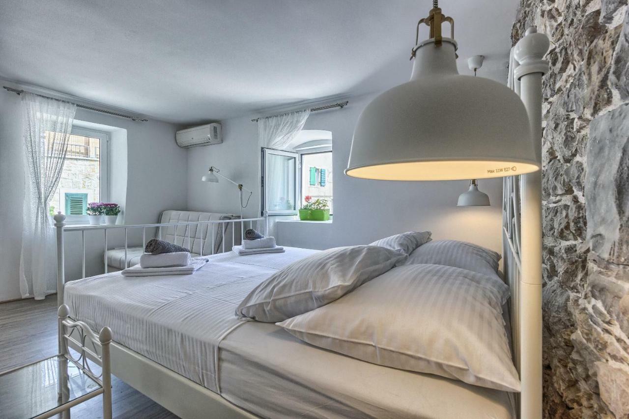 Lovely New Studio In The City Center 4****