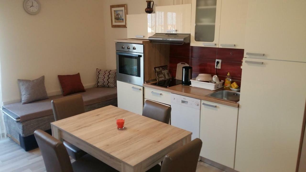 Oli Apartment