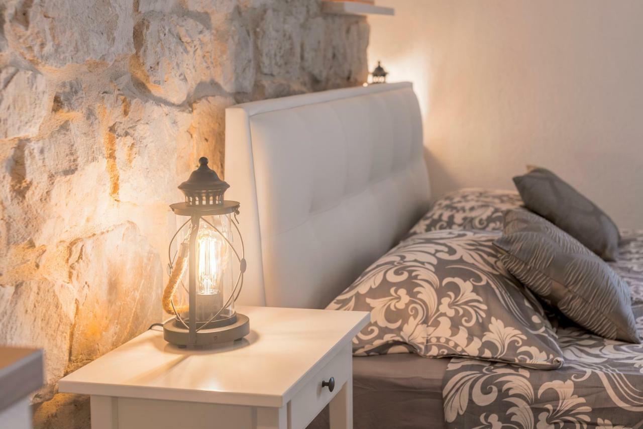Gostinjska kuća & Dujam 4*